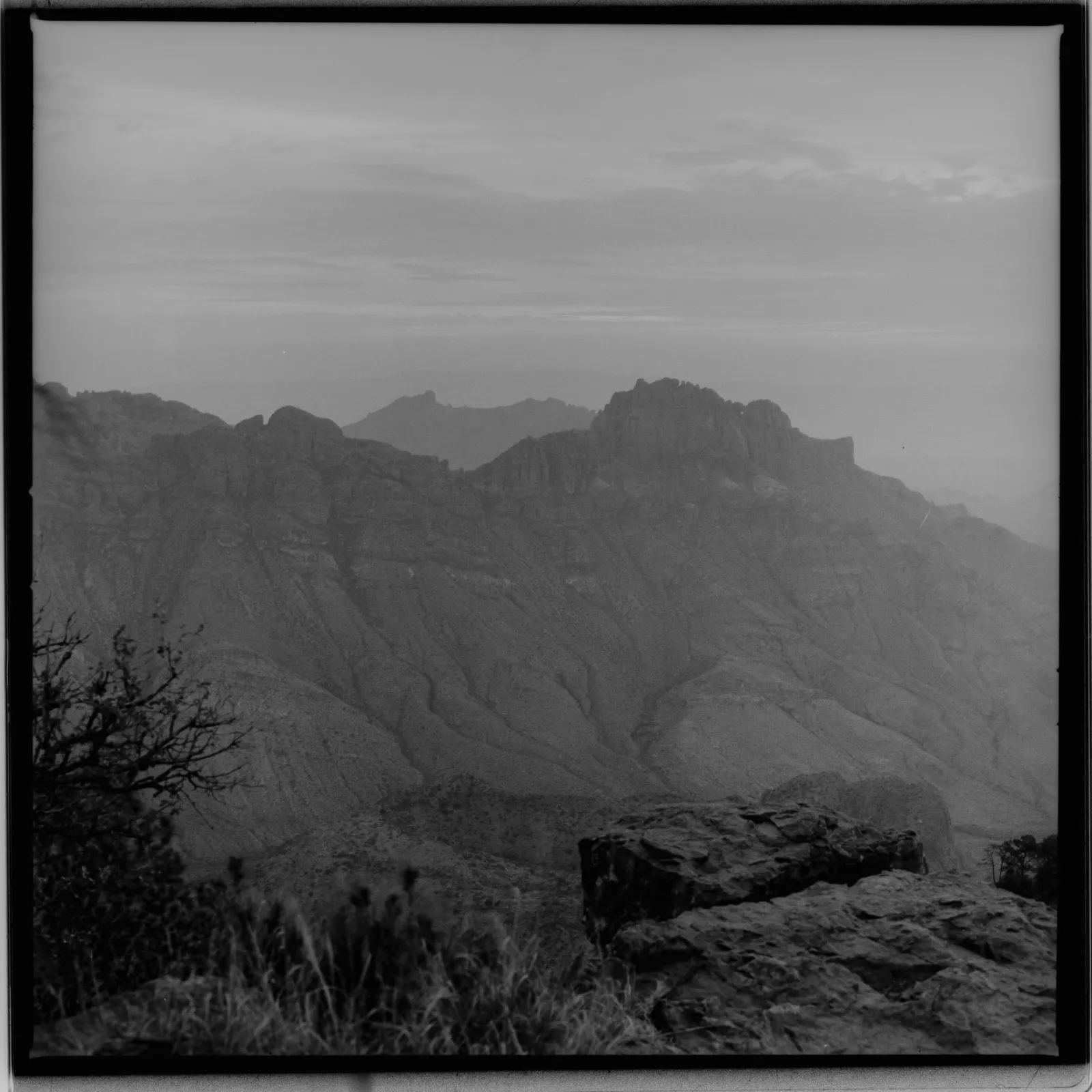 Hazy morning overlooking the East Rim